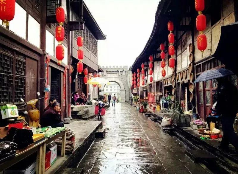 外卖有头发，老板带员工剪寸头，该如何看待这一行为呢？游戏画面